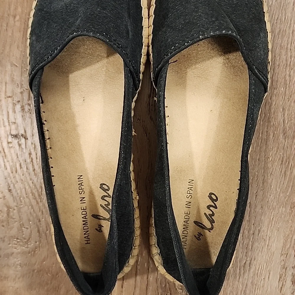 Laro Espadrilles Shoes Made in Spain Black Tan Vacation Beachy size 38 or 7.5-8